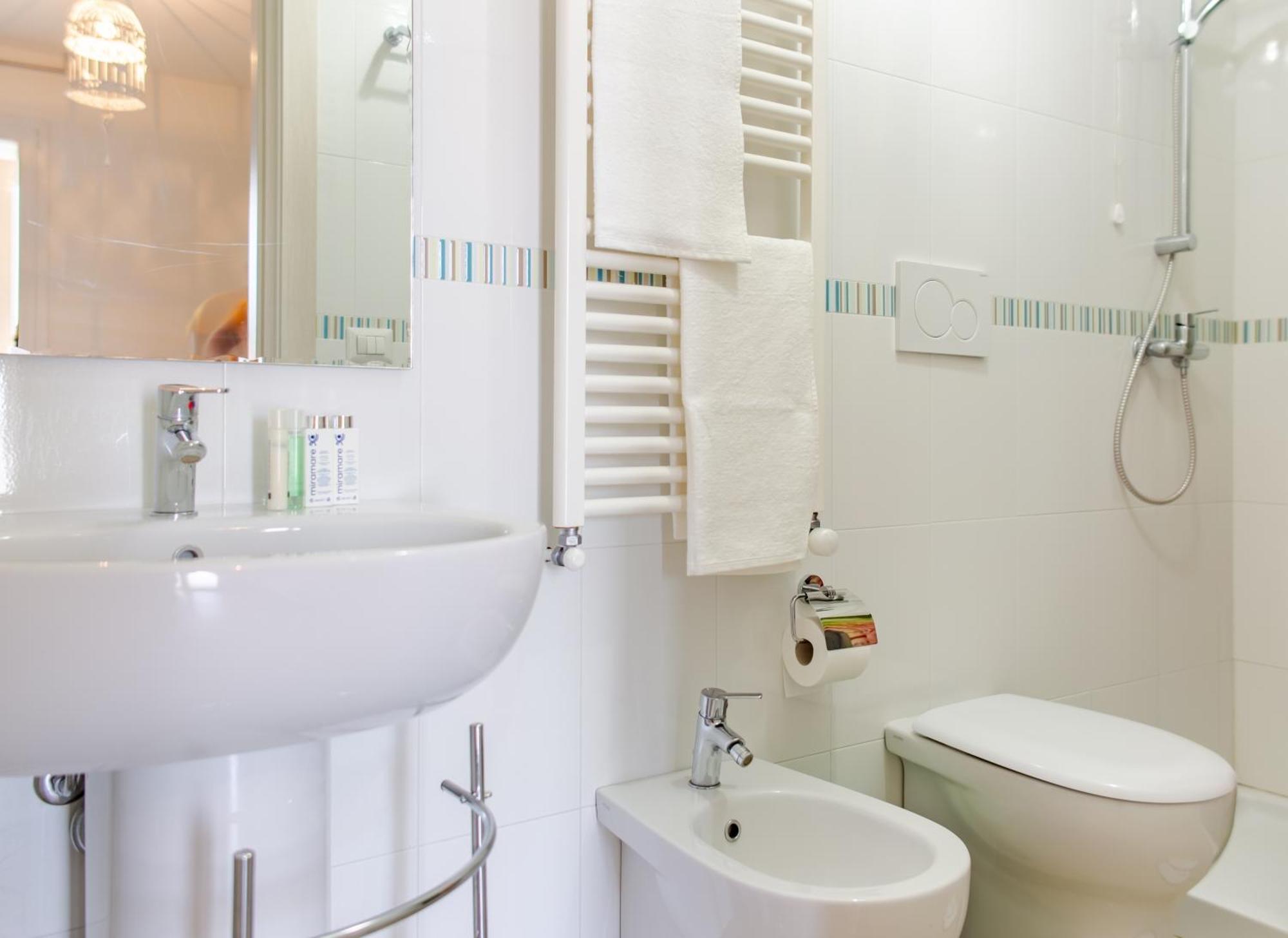 Sterlizia Rooms Галиполи Екстериор снимка